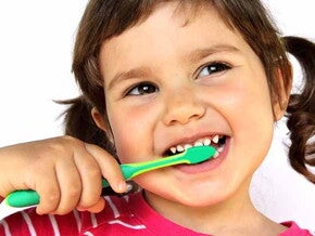 Limpieza dental en la infancia