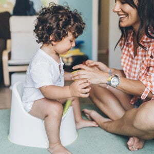 consejos_para_el_entrenamiento_de_control_de_esfinteres_de_ninos_pequenos_nestle_mom_me