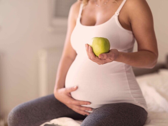 Cinco consejos para comer bien durante el embarazo Cinco consejos para comer bien durante el embarazo