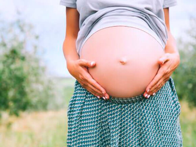 Parto inducido Mamá embarazada para parto inducido